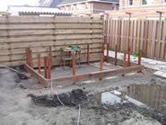 30 april 2005. De fundering is klaar.