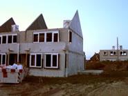 20 augustus 2003. Boiler op het dak gehesen.