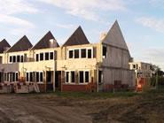 29 augustus 2003. Deuren geplaatst in de garage.