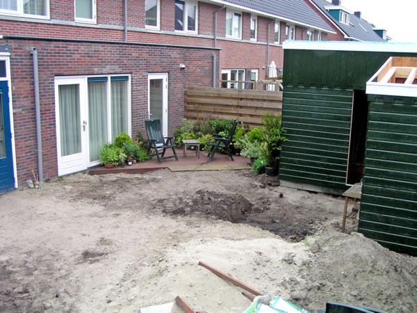 21 juli 2005. Het houten terras is klaar!