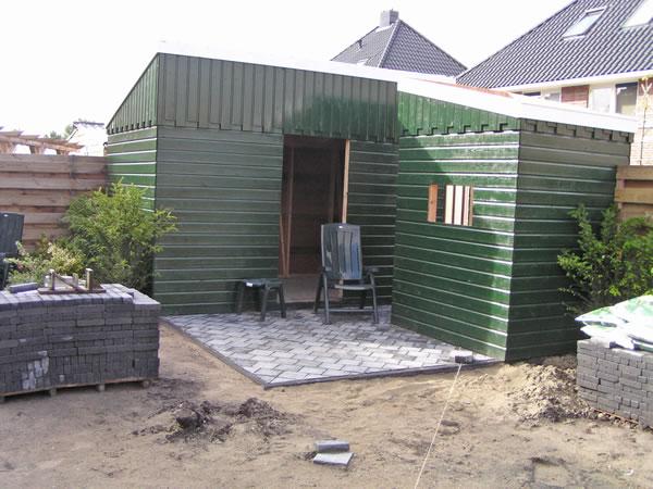 5 augustus 2005. Het straatje is klaar.