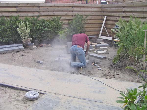 9 augustus 2005. Hier wordt hard gewerkt!